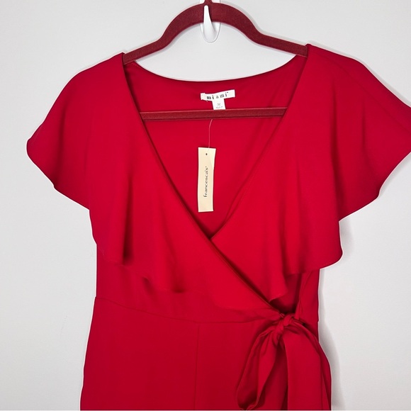 Francesca's Claudia Tied Ruffled Jumpsuit Women Size Medium NEW - Picture 10 of 11